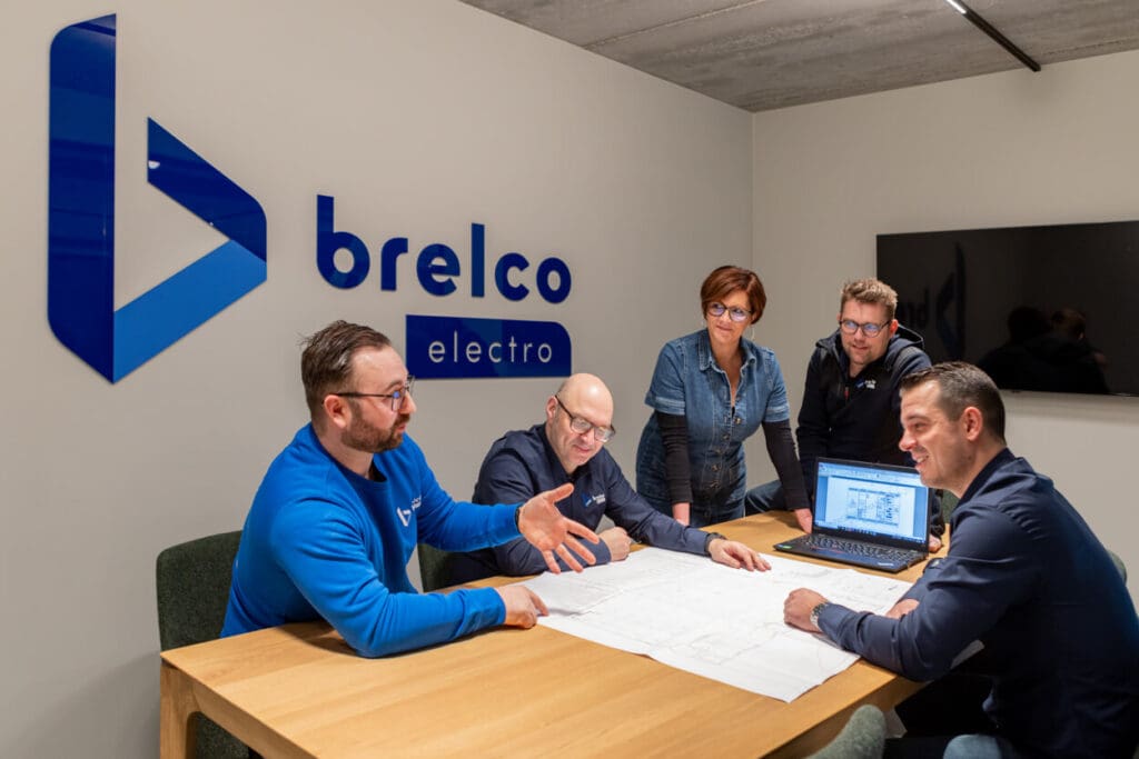 Employer branding foto - bedrijfsreportage fotograaf - Brelco - Team in vergadering