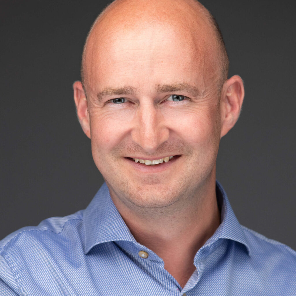 Headshot in kleur van tuinarchitect Kristof Joos